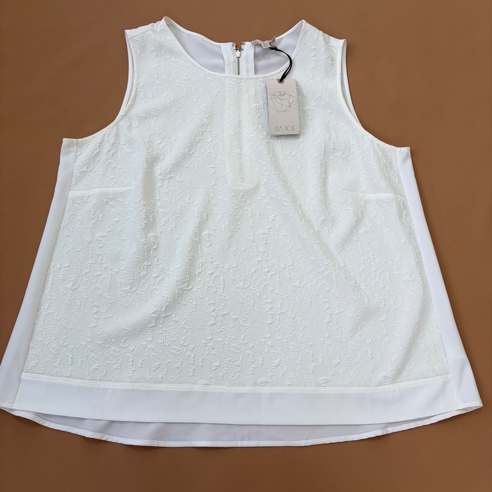 Lila Rose Women's White Sleeveless Blouse Top 1X New Minimalist Cottagecore Soft